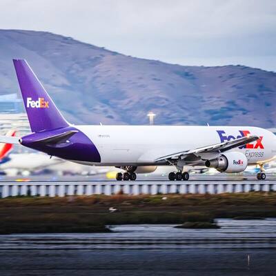 DHL UPS FedEx China International Logistics Services Air Transit Full Tracking Secure Delivery